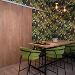 Hotel Urban Ring 4*